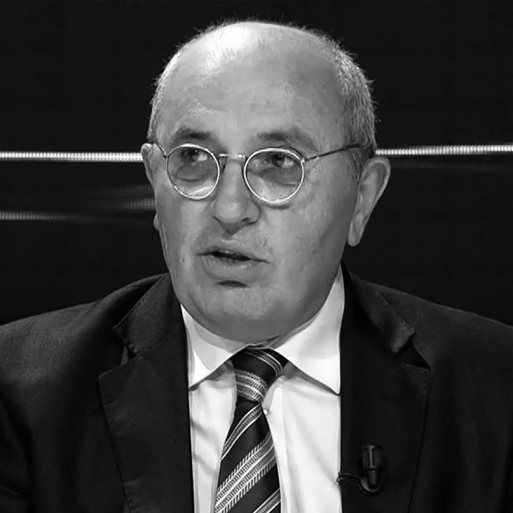 Besnik Mustafaj